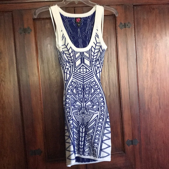 2B Bebe Dresses & Skirts - 2b BEBE BODYCON DRESS
